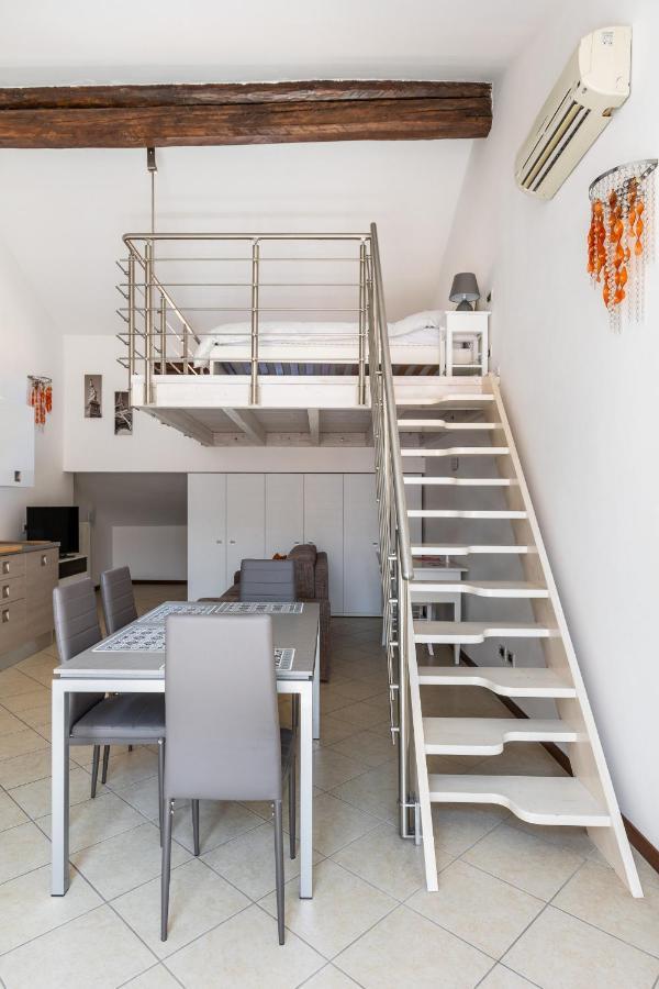 Cozy Mezzanine Apartment By Wonderful Italy Болоня Екстериор снимка