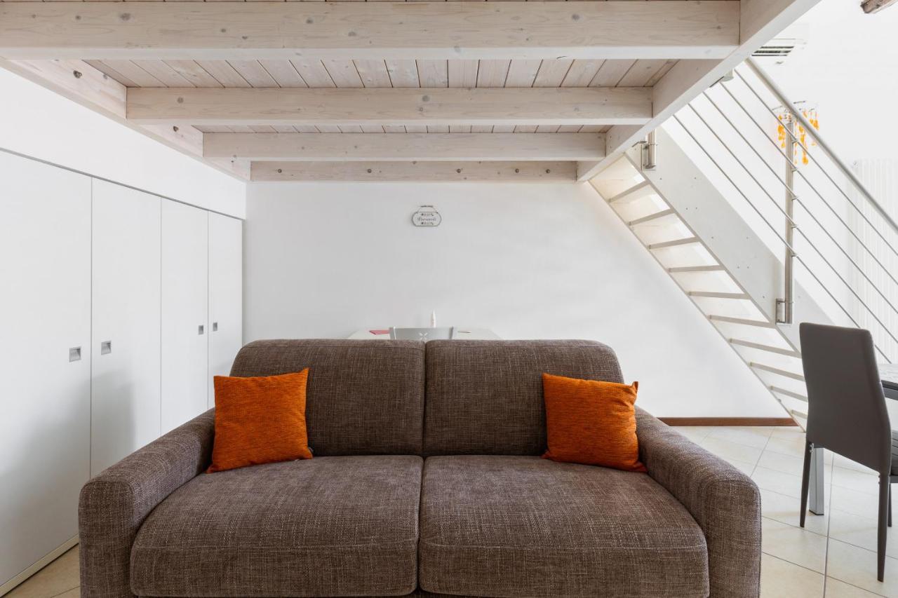 Cozy Mezzanine Apartment By Wonderful Italy Болоня Екстериор снимка
