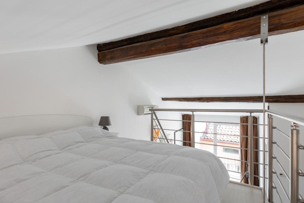 Cozy Mezzanine Apartment By Wonderful Italy Болоня Екстериор снимка