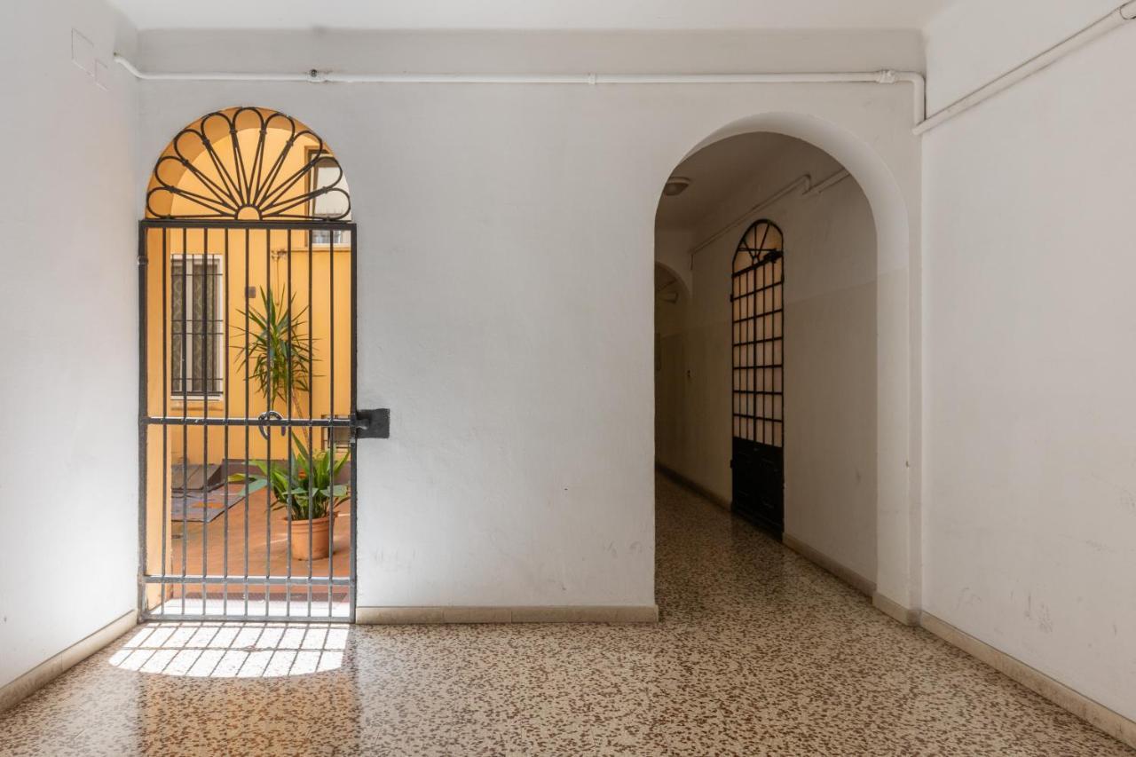 Cozy Mezzanine Apartment By Wonderful Italy Болоня Екстериор снимка
