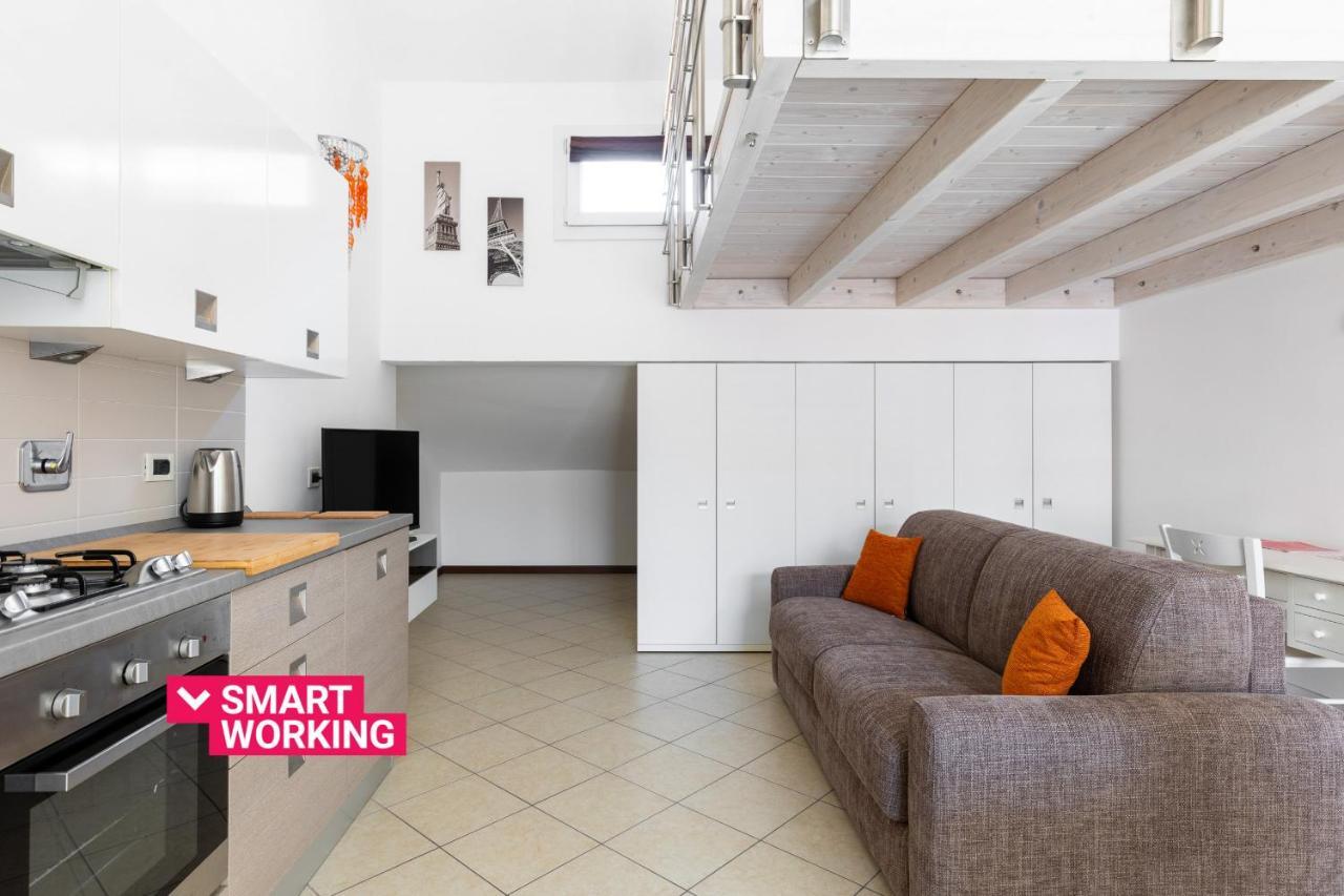 Cozy Mezzanine Apartment By Wonderful Italy Болоня Екстериор снимка