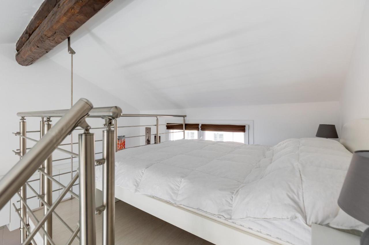 Cozy Mezzanine Apartment By Wonderful Italy Болоня Екстериор снимка